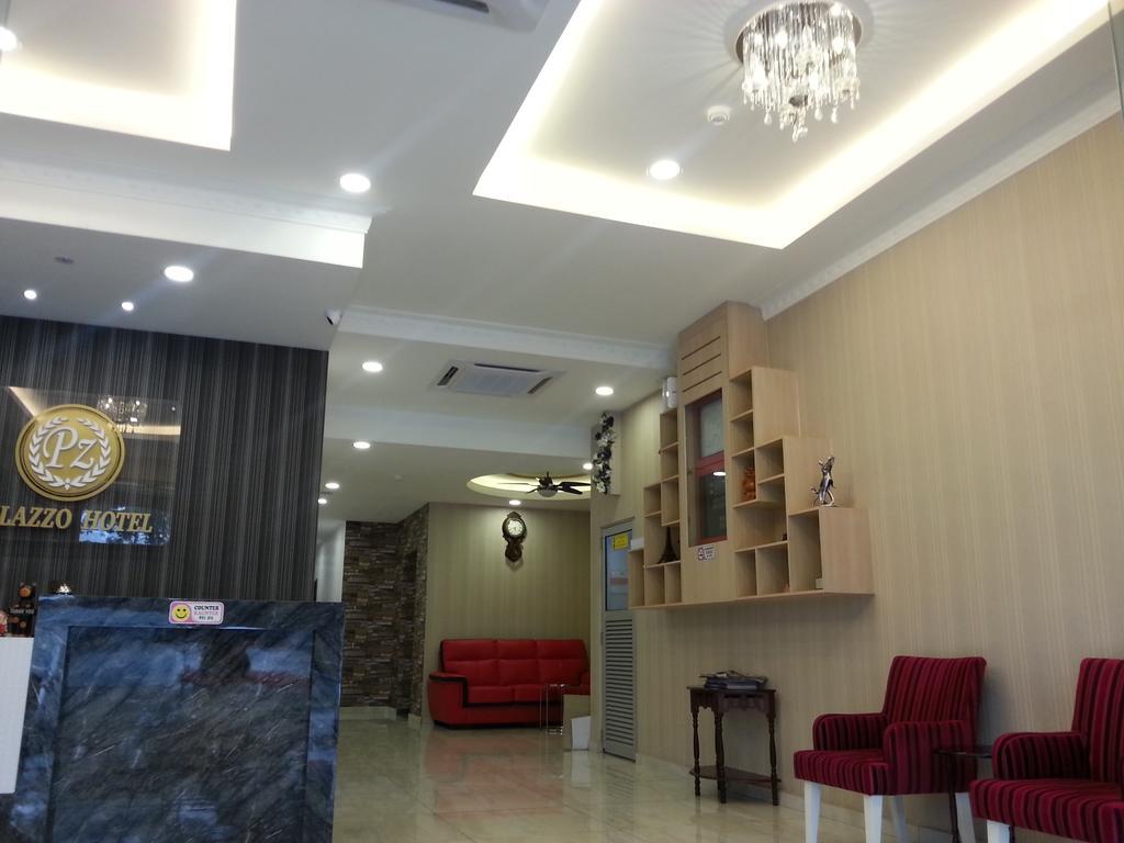 Palazzo Hotel Kulai Bagian luar foto