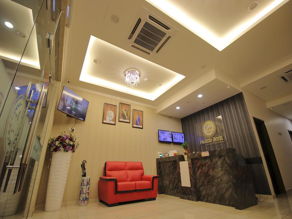 Palazzo Hotel Kulai Bagian luar foto