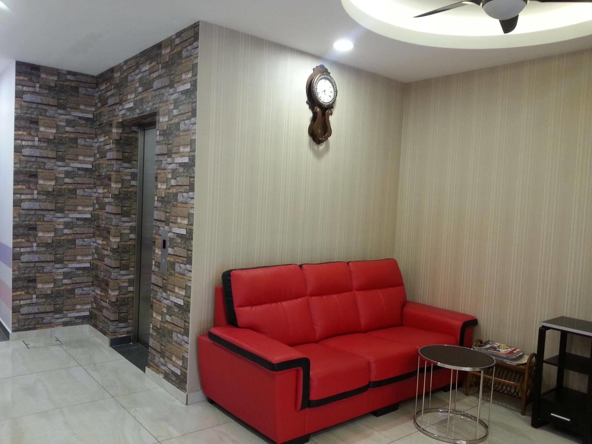 Palazzo Hotel Kulai Bagian luar foto