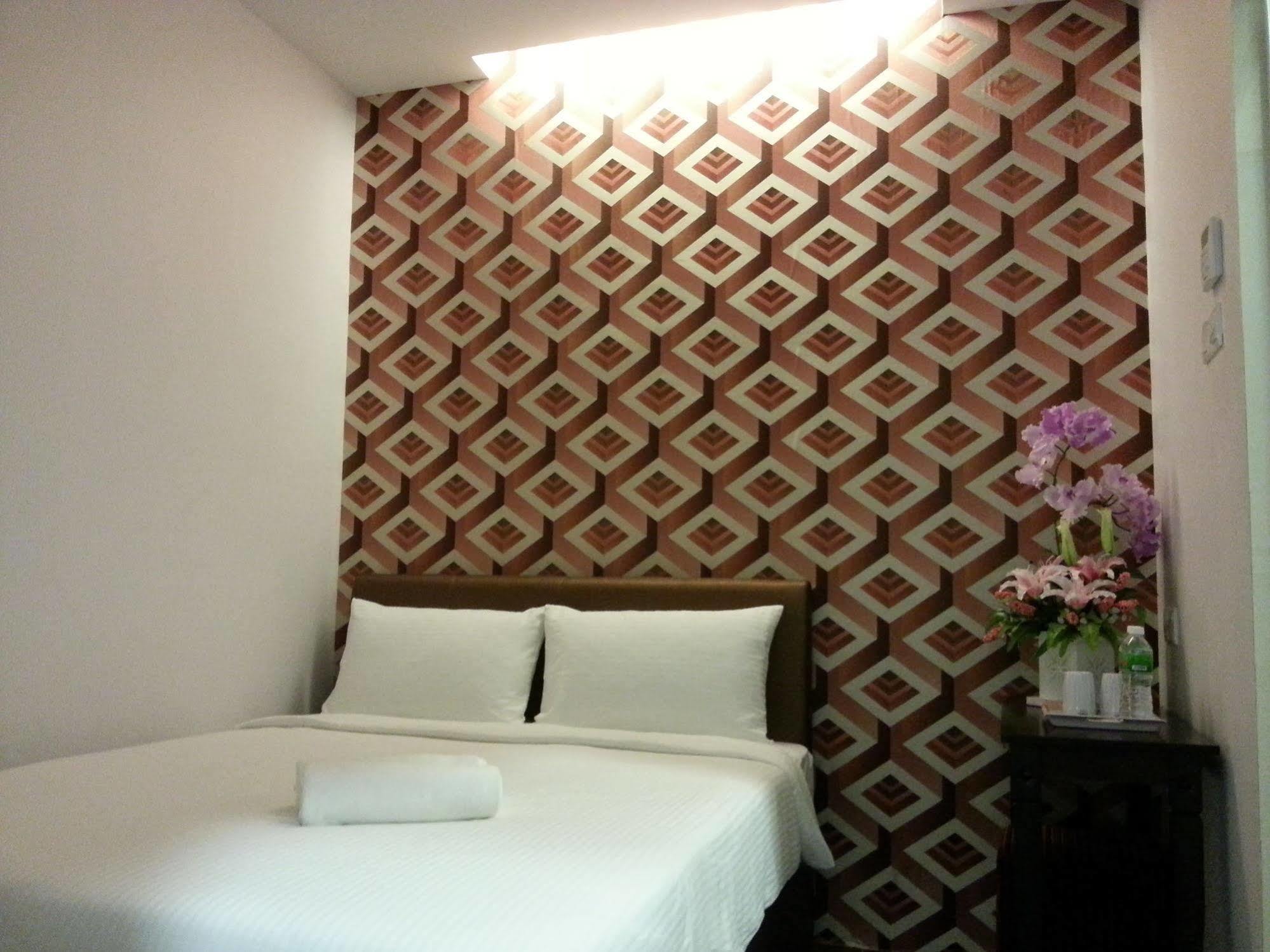 Palazzo Hotel Kulai Bagian luar foto